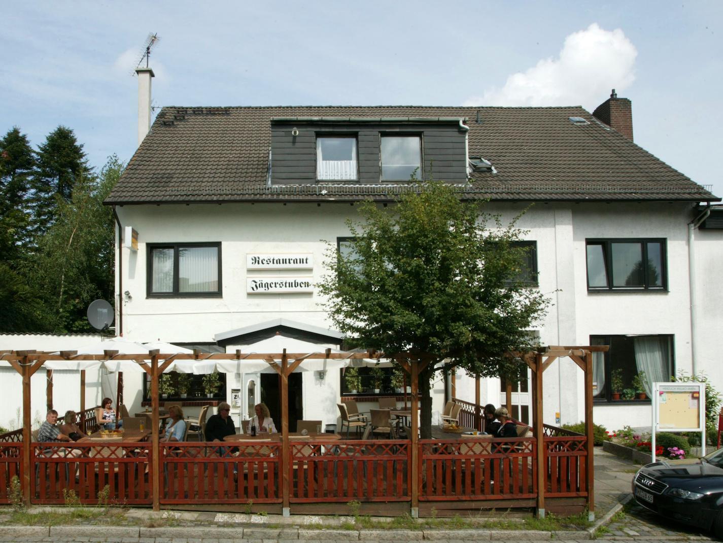 Hotel & Restaurant Jaegerstuben Ritterhude Exterior photo